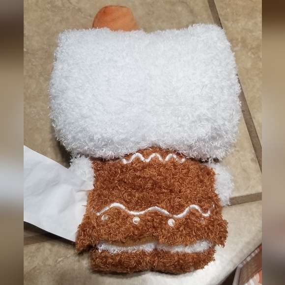 Sanrio Hello Kitty Fluffy Gingerbread Christmas 9.5 Inch Plush - Picture 3 of 6